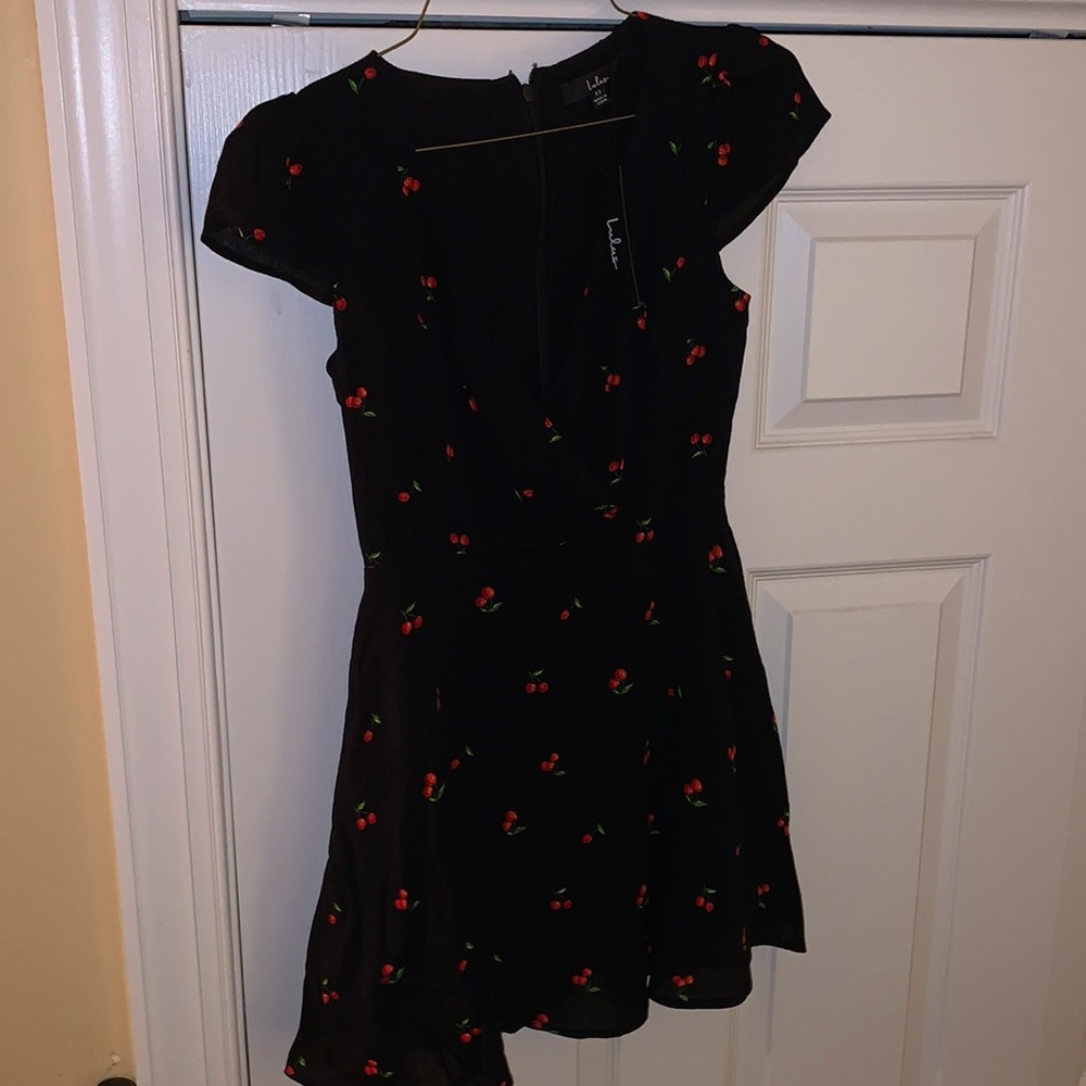 LULUS BLACK CHERRY PRINT DRESS